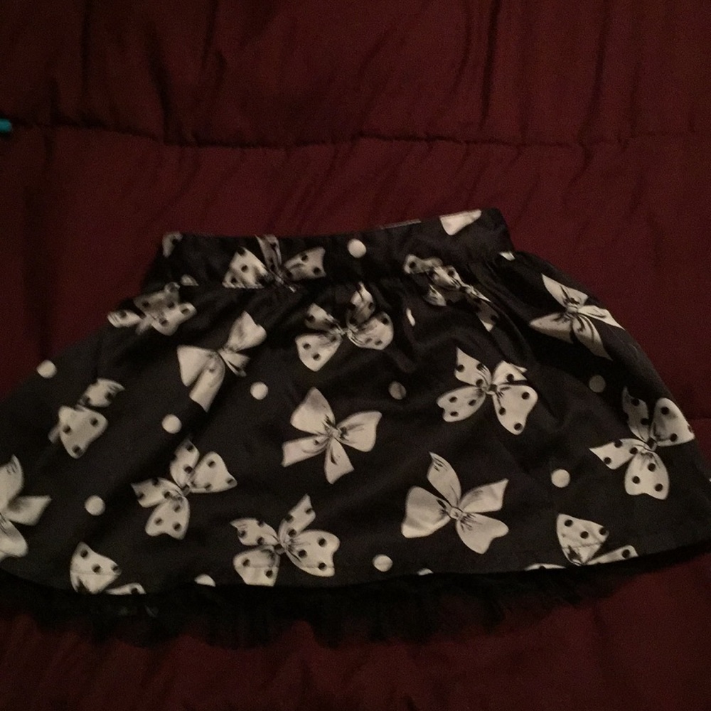 Sonoma black skort with white bow detail